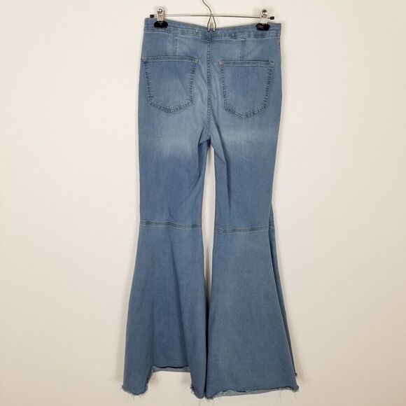 Free People We The Free Just Float On Flare Jeans Sz 27 R Blue Boho Festival - Picture 4 of 8